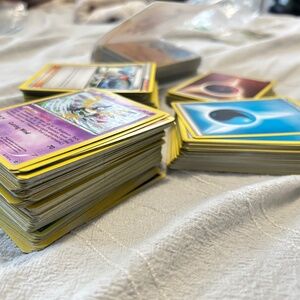 Pokémon cards (Randomized)
